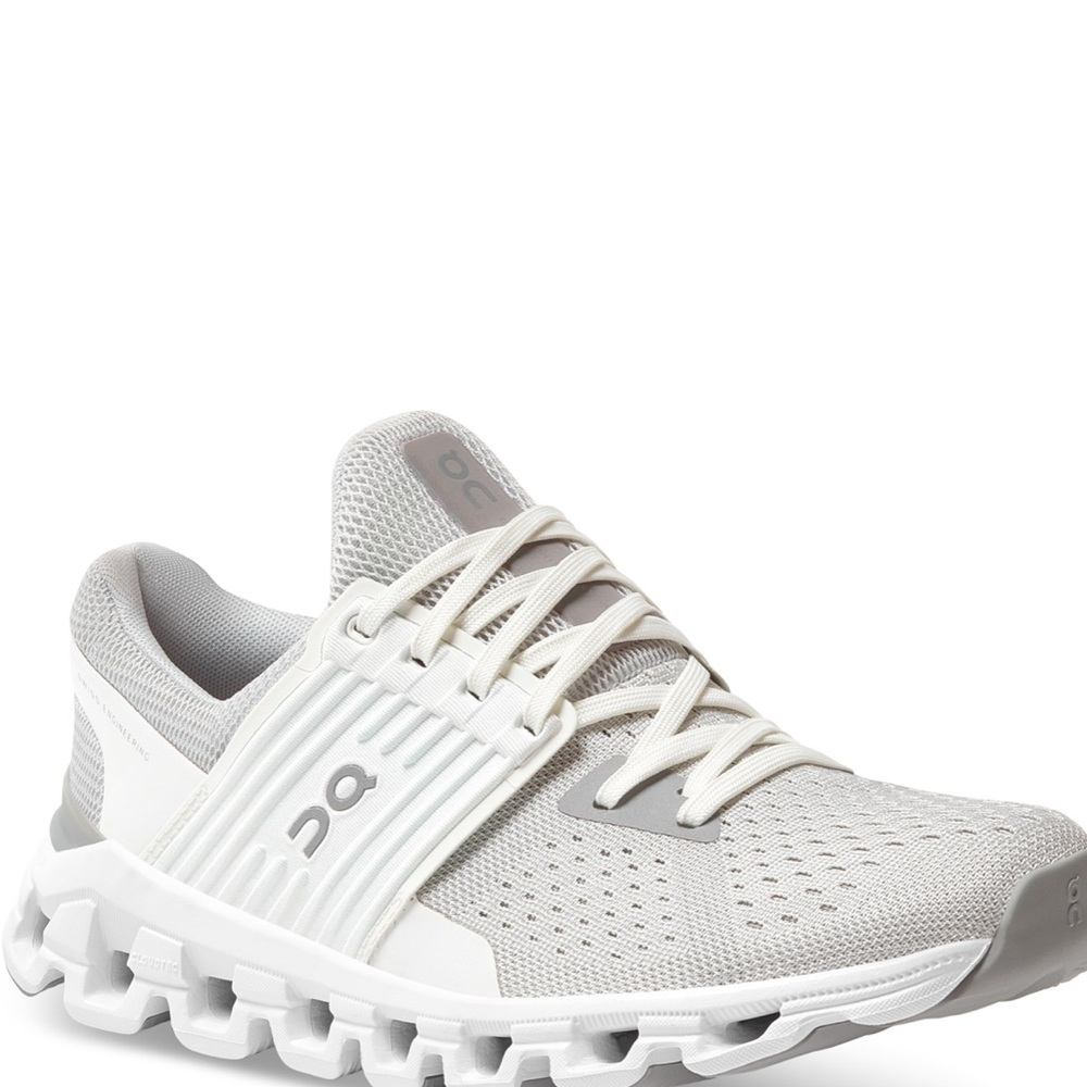 On Running Cloudswift running shoe
